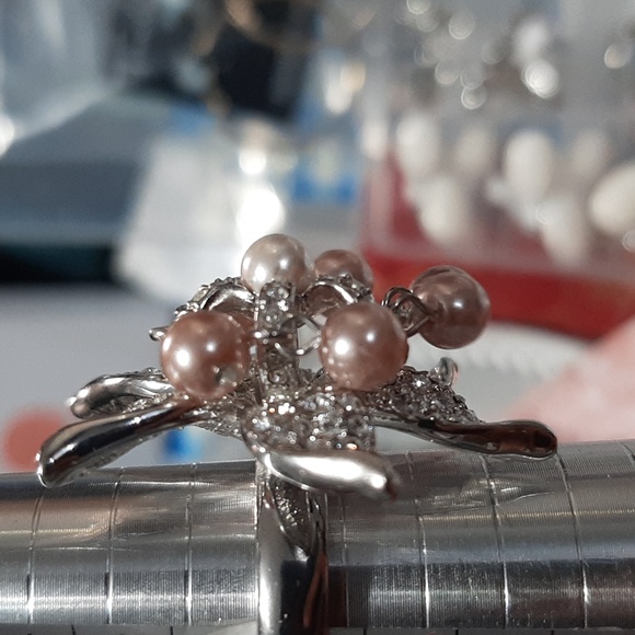 Ring - Picture 3 of 3